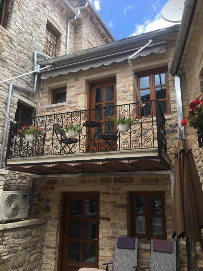 Argjiro Traditional Gjirokastër Exteriör bild