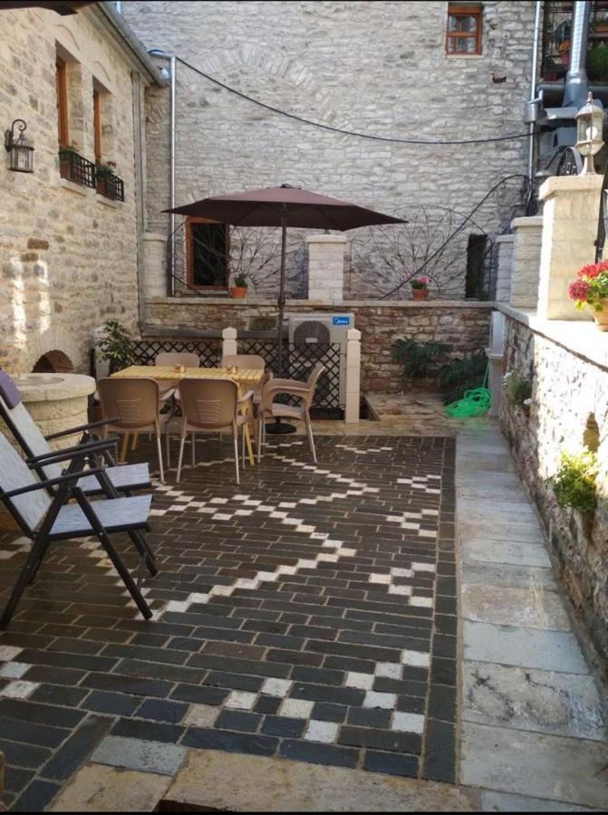 Argjiro Traditional Gjirokastër Exteriör bild