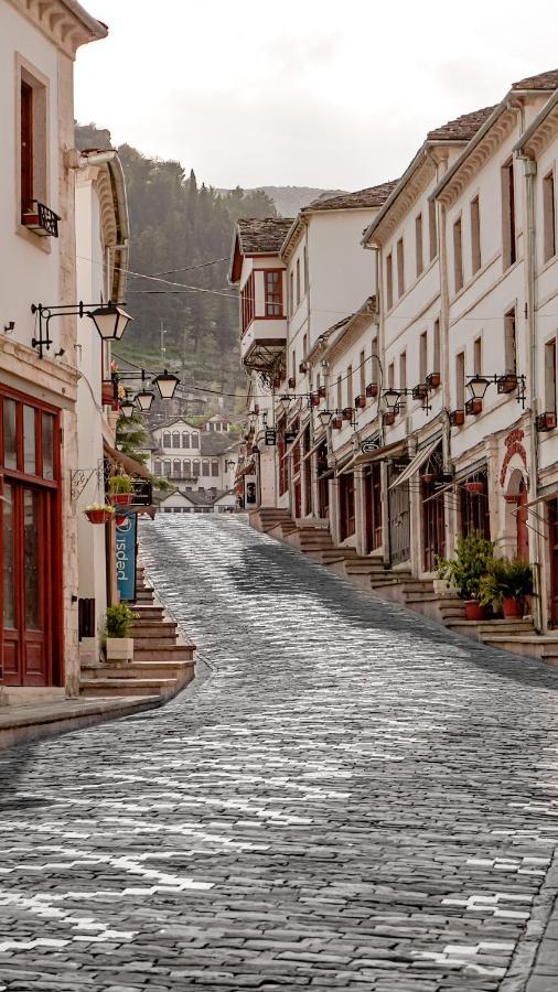 Argjiro Traditional Gjirokastër Exteriör bild