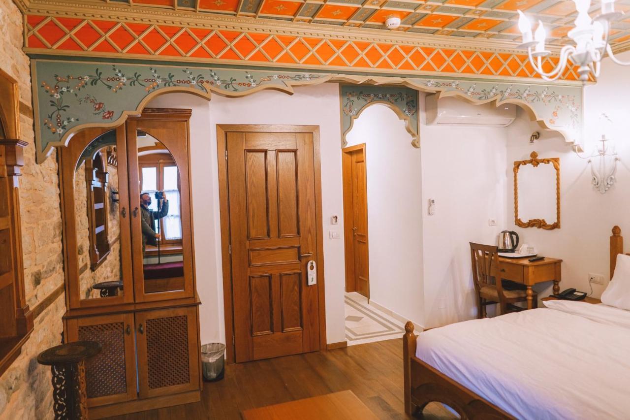 Argjiro Traditional Gjirokastër Exteriör bild